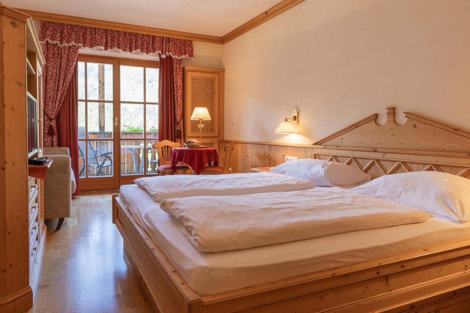 Hotel Luech Da Pcei San Cassiano  Camera foto