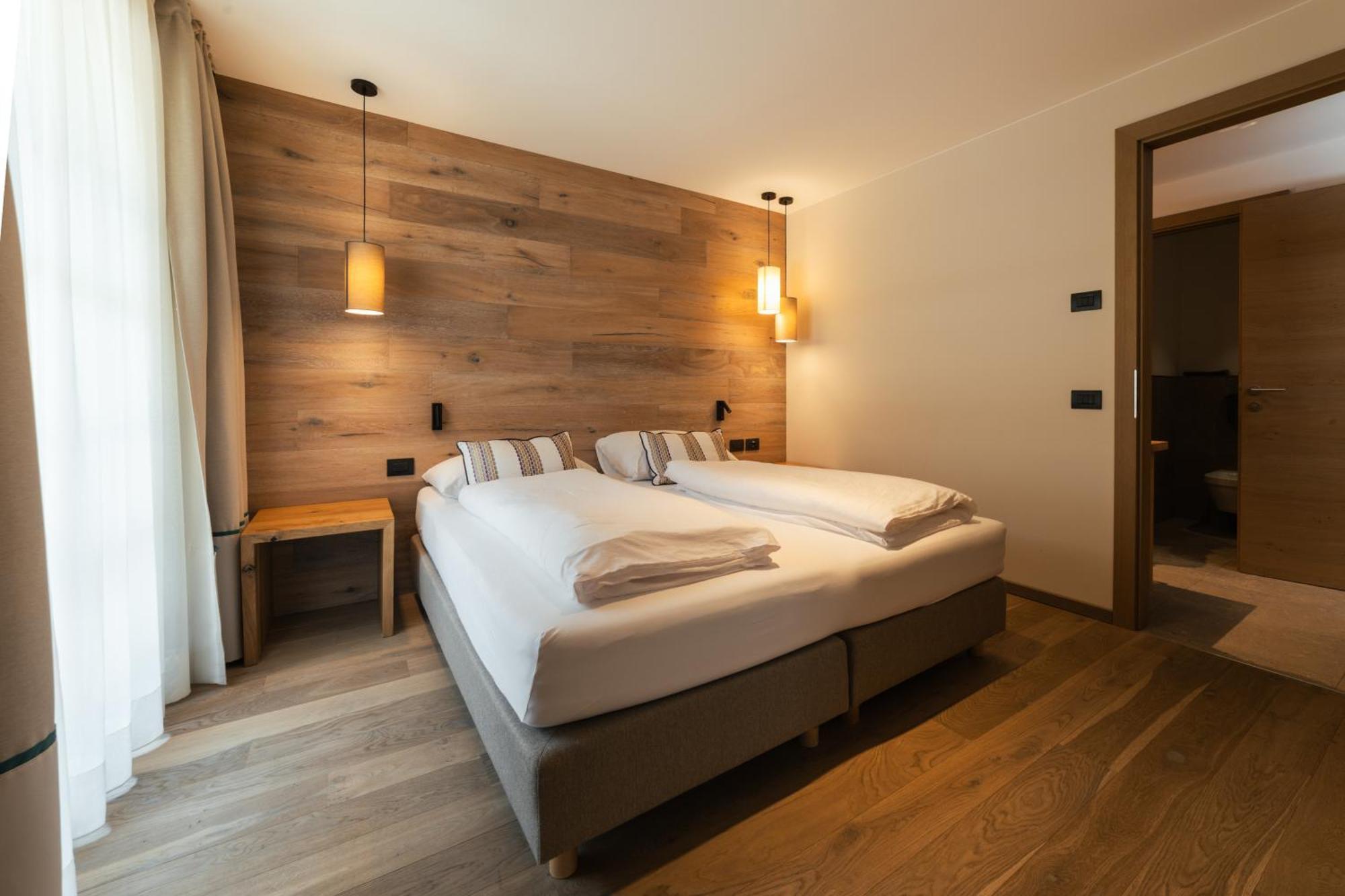 Hotel Luech Da Pcei San Cassiano  Esterno foto
